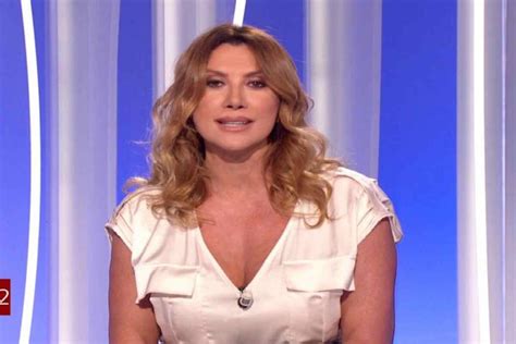 manuela moreno nuda|I “fuori di seno” più famosi della tv italiana: ecco gli